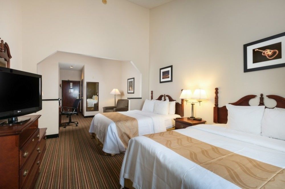 Quality Inn & Suites West Chase Houston Esterno foto